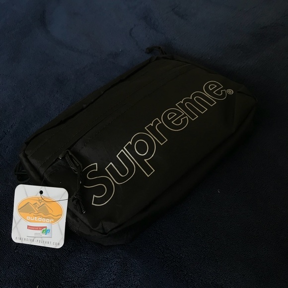 Supreme Shoulder Bag - Picture 2 of 3